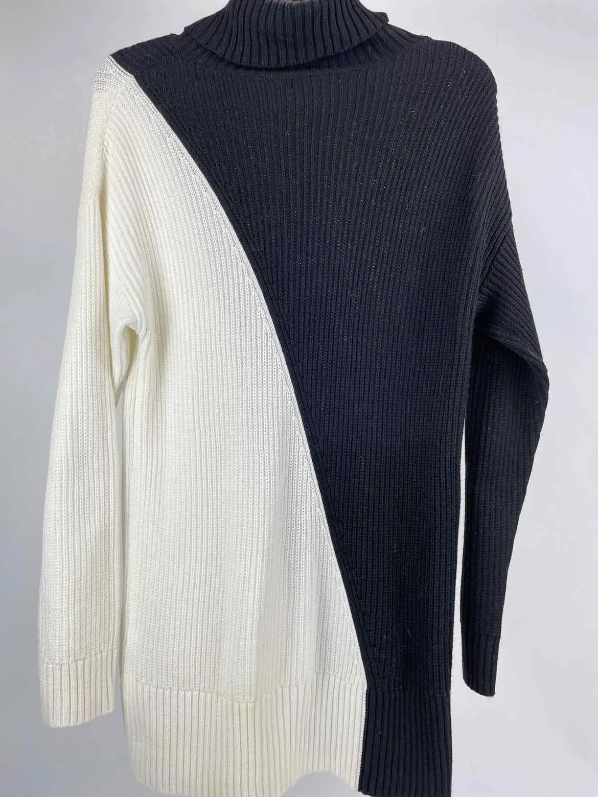 Alfani Size S Black/White Turtleneck Sweater