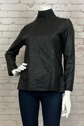 CRACKLE PLEATHER T-NECK TOP