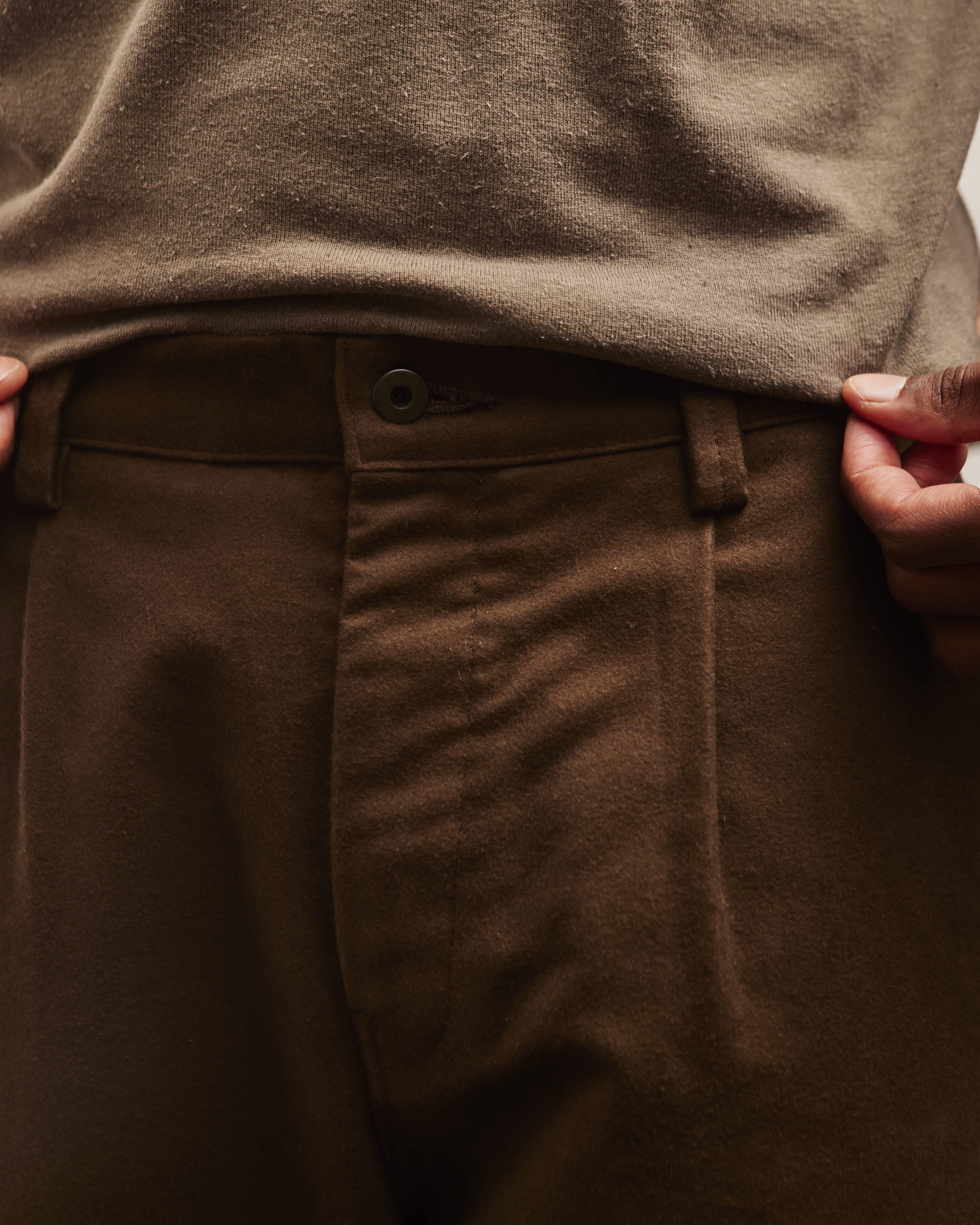 Evan Kinori Single Pleat Pant, Brown Organic Cotton Moleskin