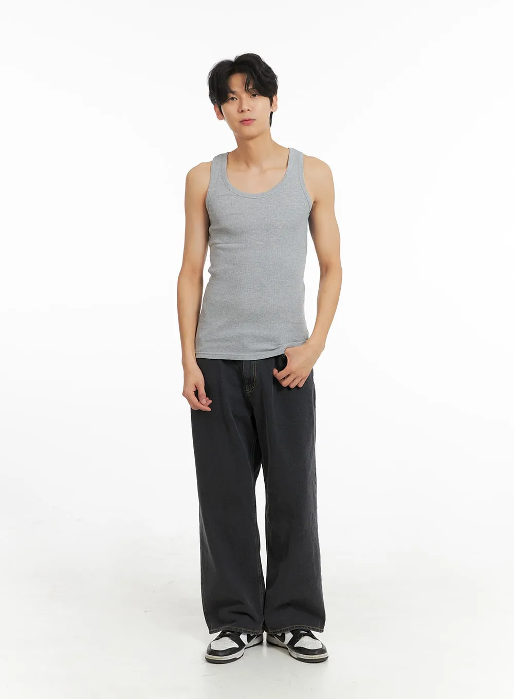 Men's Basic Slim Fit Tank Top IA401