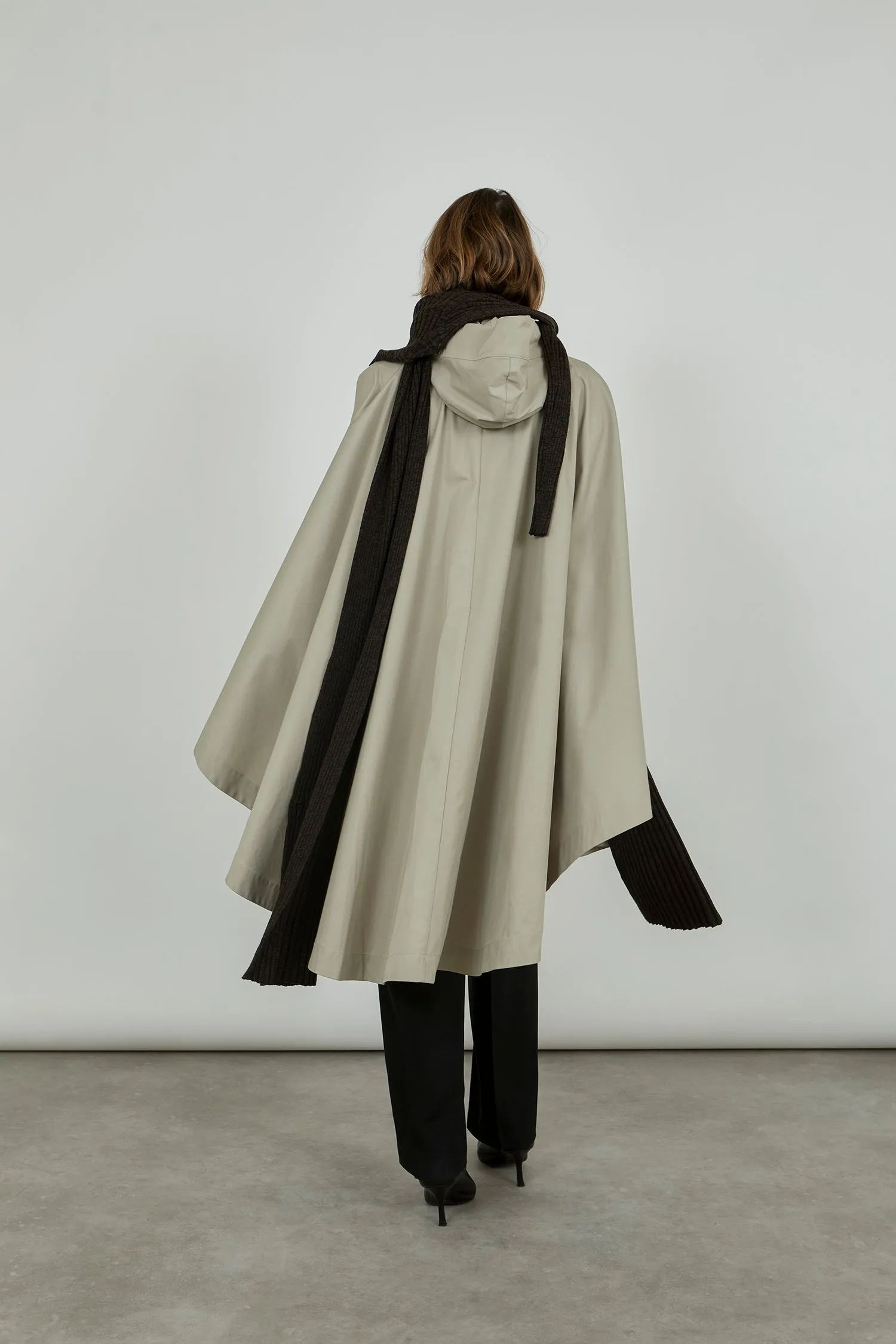 Odin poncho | Beige - Water repellent organic cotton