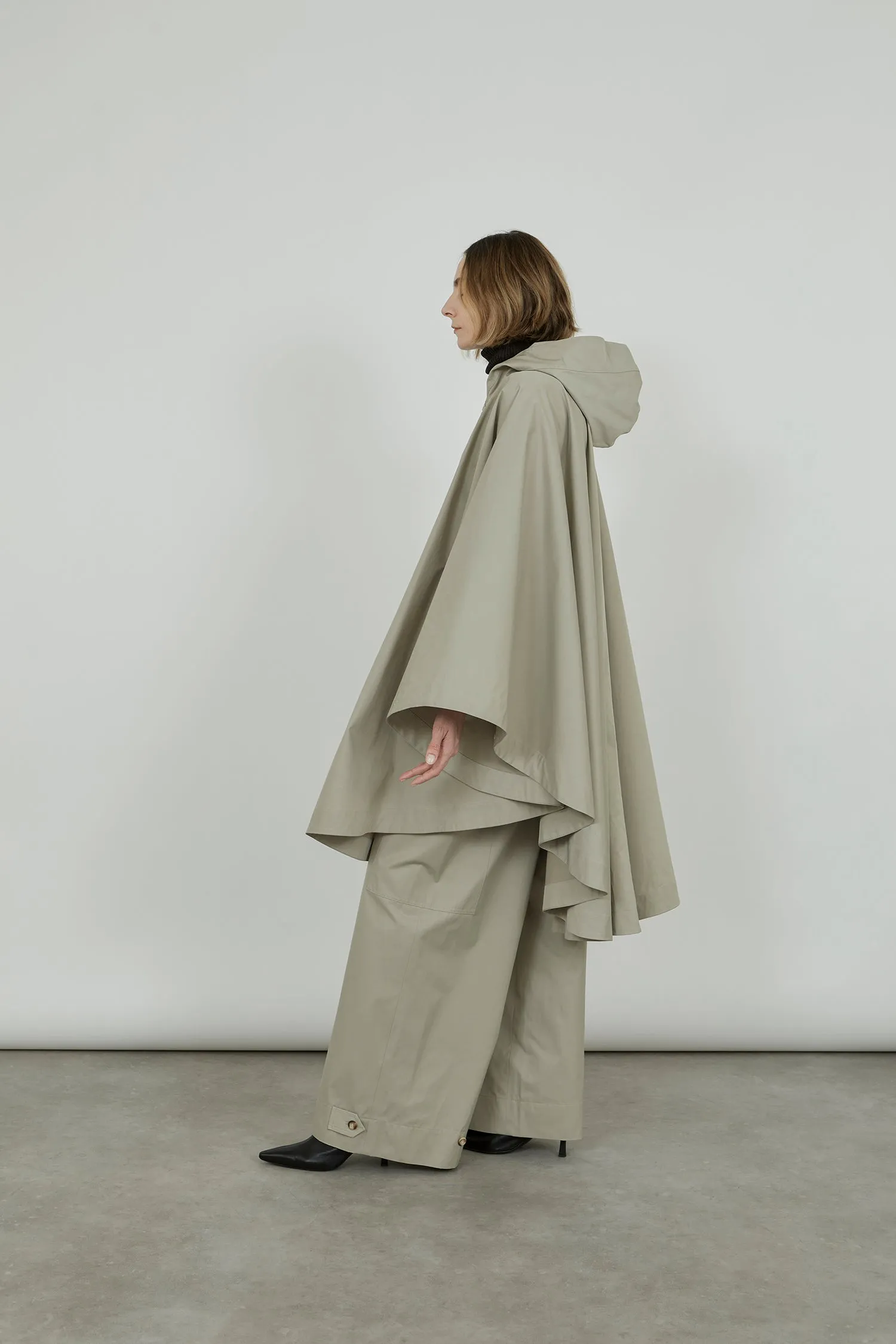 Odin poncho | Beige - Water repellent organic cotton