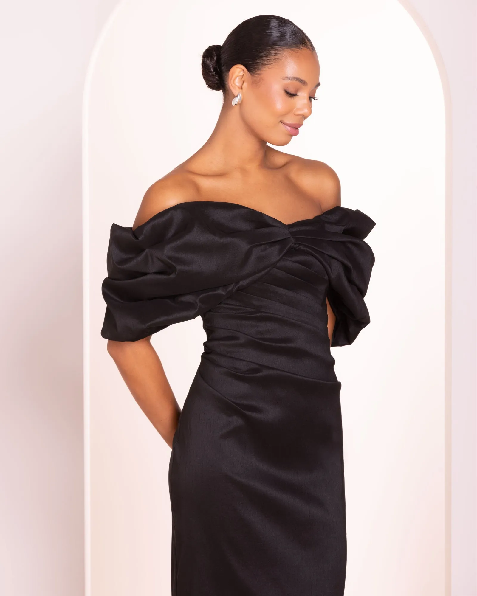 Safina Off Shoulder Midi Dress