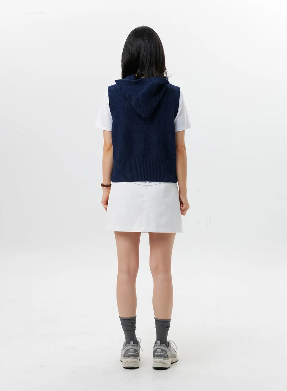 Sleeveless Zip-Up Hooded Vest OG318