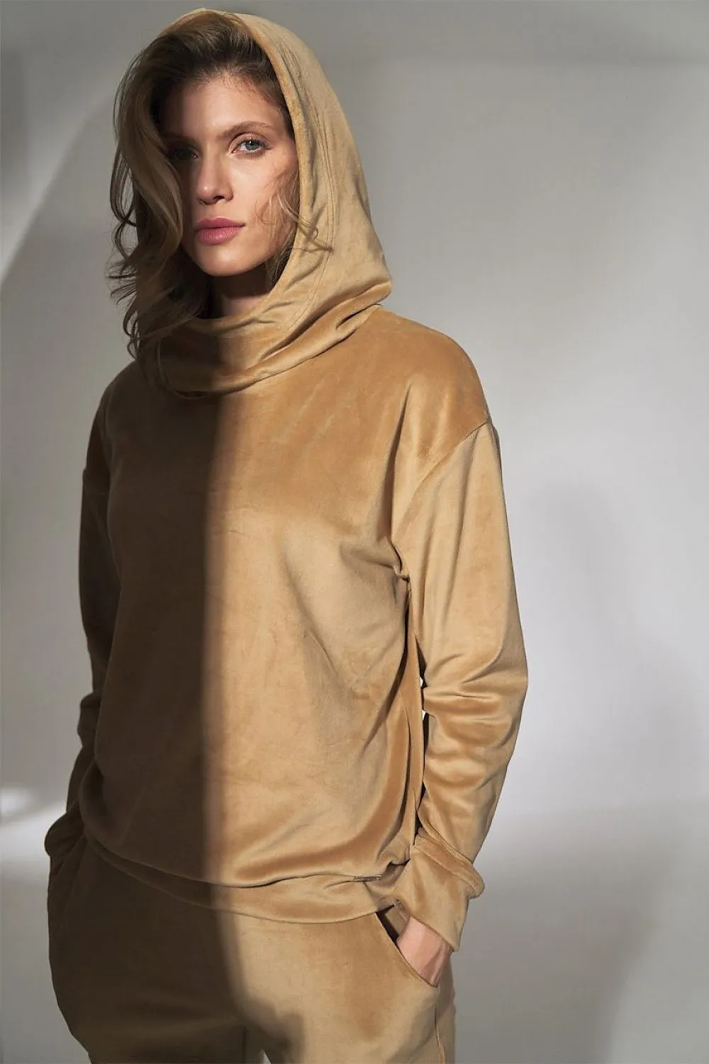 TEEK - Hooded Touch Sweatshirt