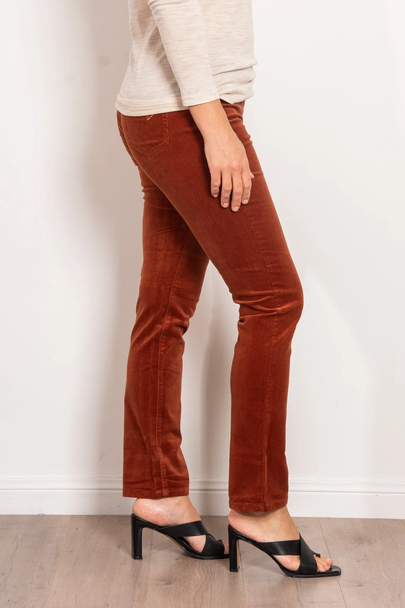 Vassalli Slim Straight Leg Corduroy Pull On Pant