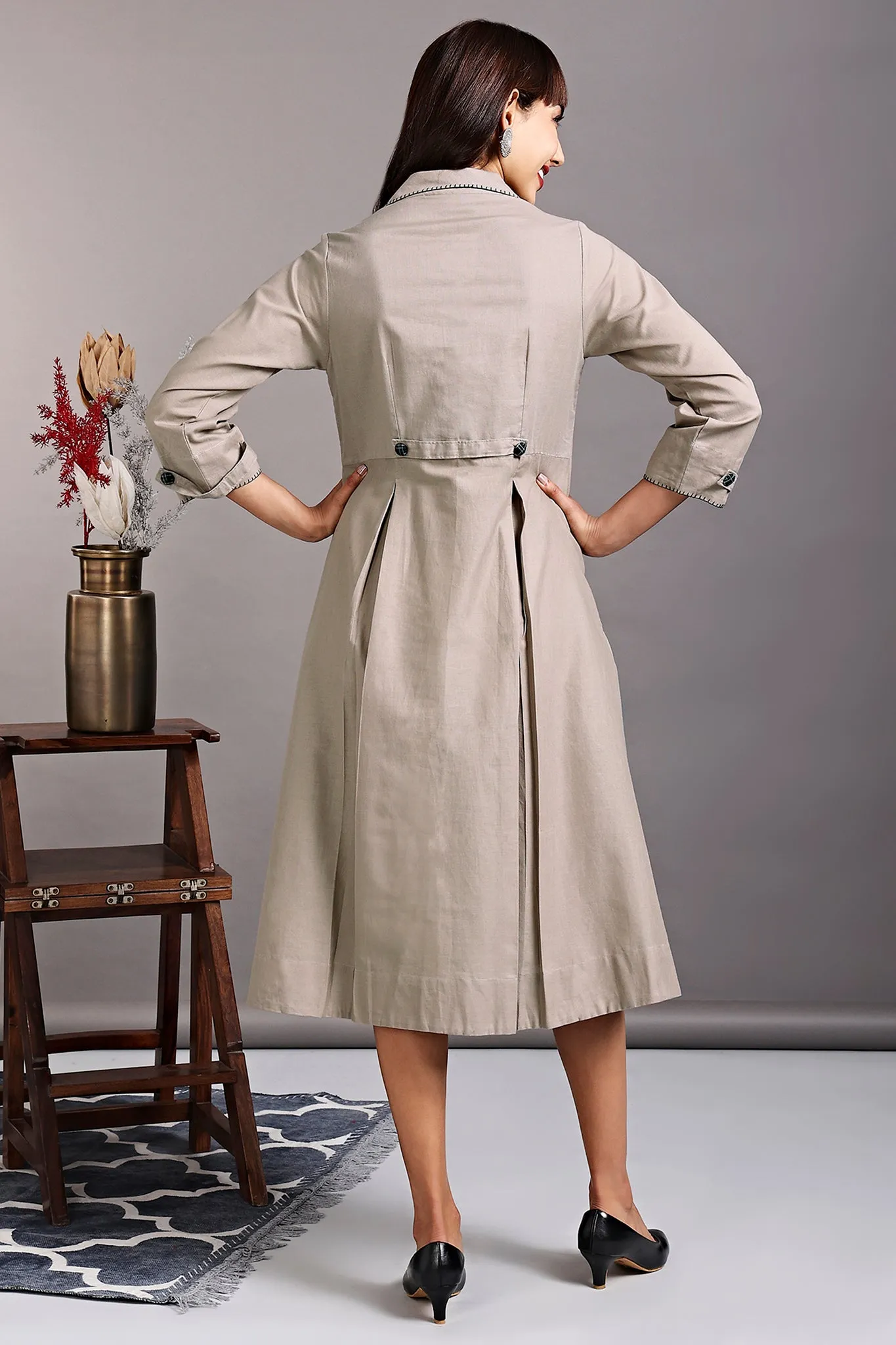 versatile peter pan collar dress jacket - beige pampas & peppercorn