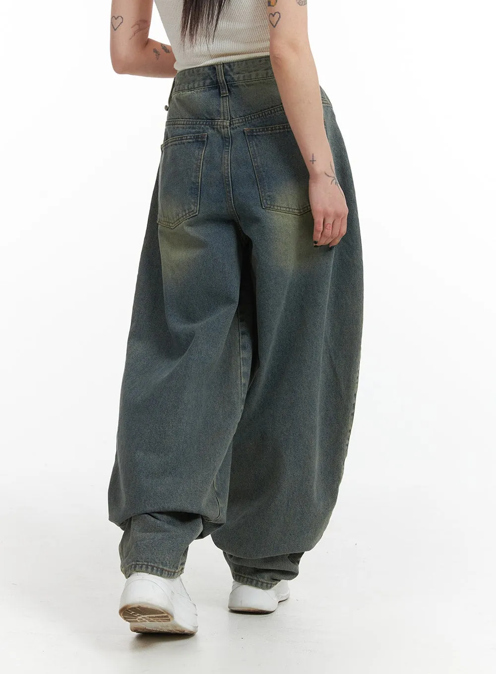 Washed Parachute Jeans IJ410